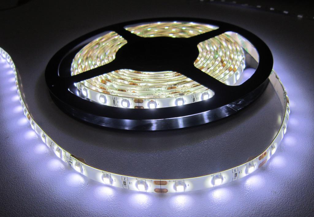 http://www.led-sensor-light.com/LED-Strip-Flexbile-&-Rigid/flexible-indoor-rope-lights-110v-240v-ac-controller-dmx-rgb-warm-white-led-strip-light-zuxpur-yvgcdt.html